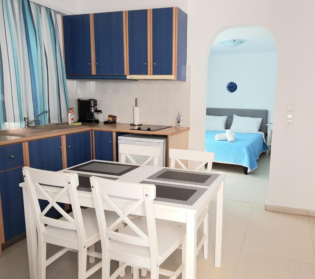 Apartamento White & Blue Playa de Perivolos Exterior foto
